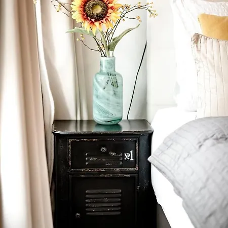 Sunflower Couette-café 3*