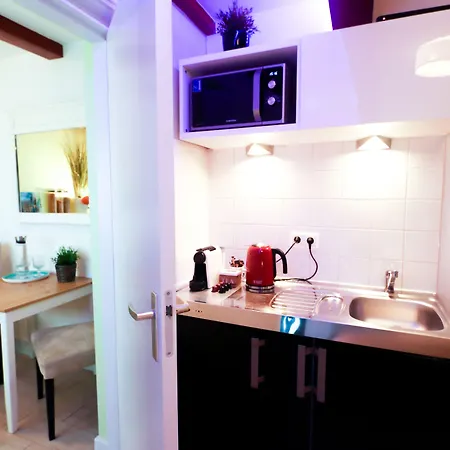 Konukevi Sunflower Amsterdam