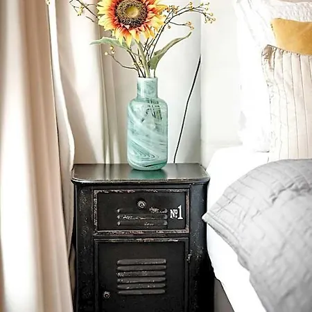 Sunflower Πανσιόν